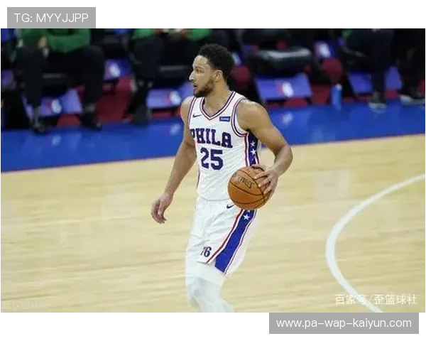 76人投篮教练现场调整球员手型改善出手质量，76人队战术